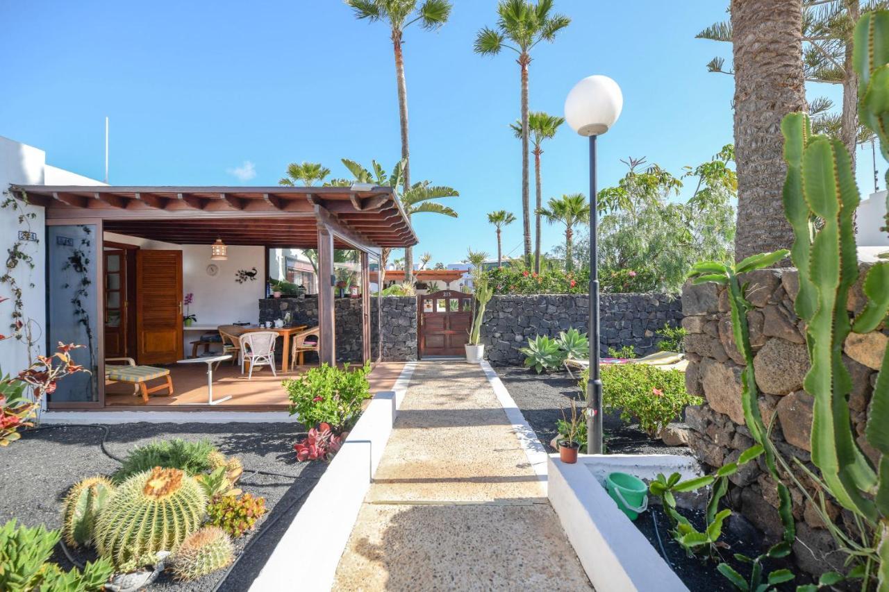 Bungalow Playa Bastián Costa Teguise Exterior foto